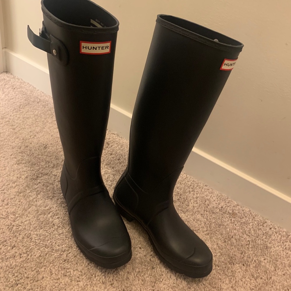 Never worn. No box.